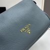 （PRADA) Kiểm tra phong cách thời trang và giải trí