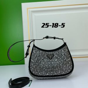 Túi xách pha lê Hobo mùa xuân