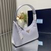 Một phiên bản nâng cấp, Hobo, Kenny, một túi nylon dành cho phụ nữ
