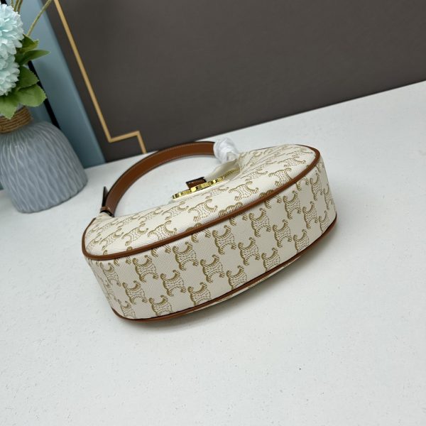 Celine Selling túi vai một bộ đồ cổ mới ❤️