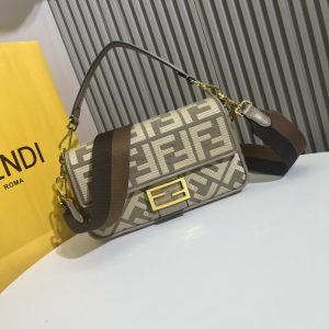 Bộ da đầu hiện tại 2022, chiếc túi mới nhất của Fendi