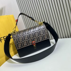 Hàng hóa hiện tại mới bùng nổ ra thị trường, chiếc túi mới nhất