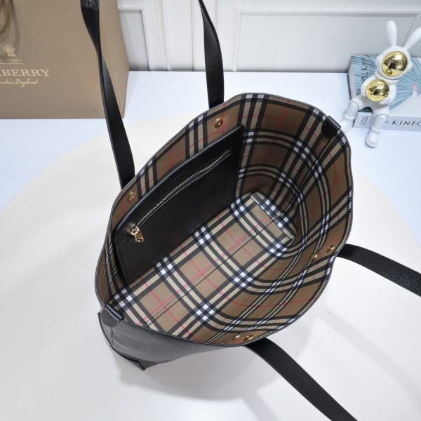 Burberry, huy hiệu, da thú, túi xách