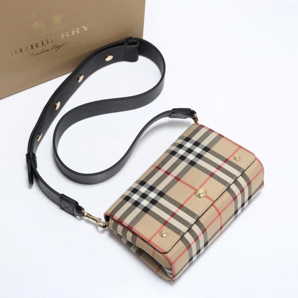 Burberry Vintage túi xách da