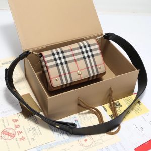 Burberry Vintage túi xách da