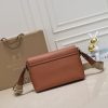 Túi da xốp khéo léo của Burberry với sọc Vintage