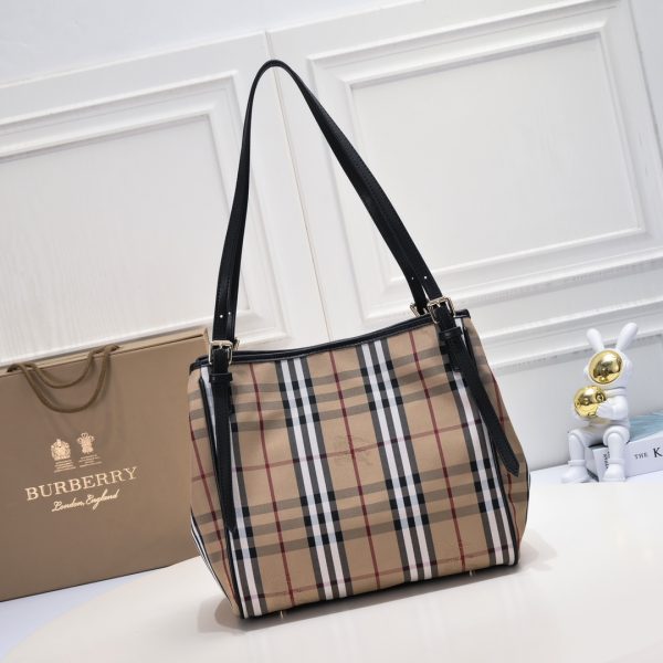túi mua sắm ngựa của burberry