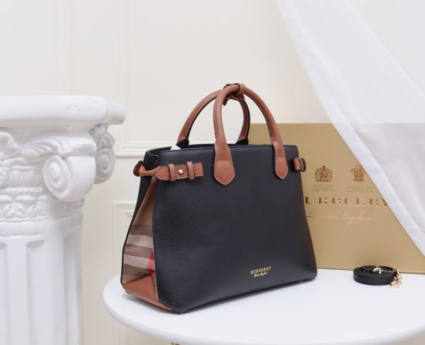 Túi Banner điển hình Burberry