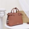 Túi Banner điển hình Burberry