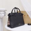 Túi Banner điển hình Burberry