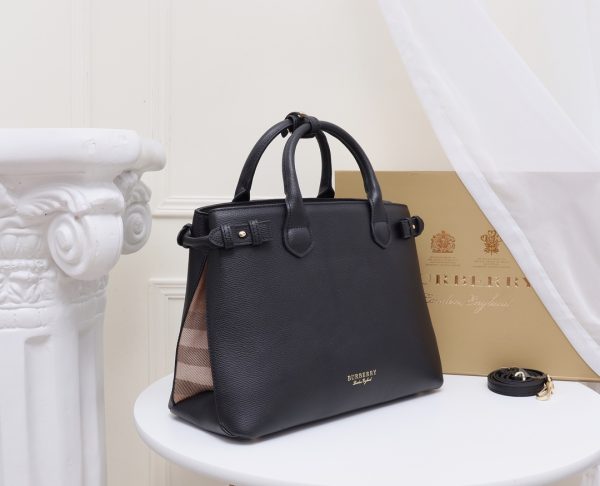 Túi Banner điển hình Burberry