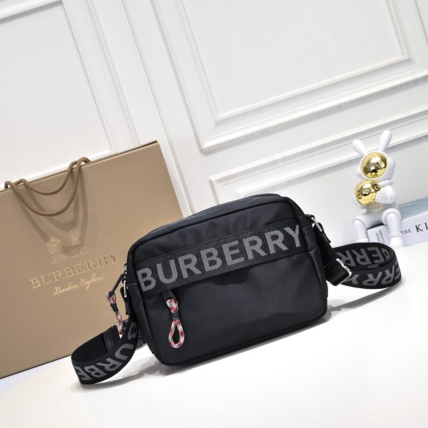 Túi máy ảnh người đàn ông Burberry Vintage