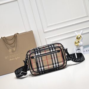 Túi máy ảnh người đàn ông Burberry Vintage