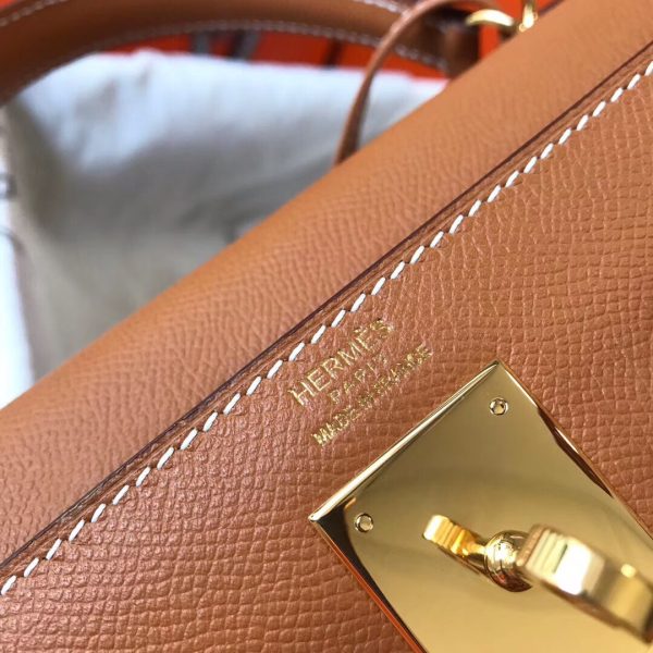 Kelly 25cm Hermes là một trong những tác phẩm kinh điển