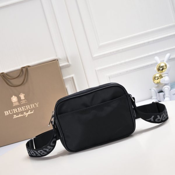 Túi máy ảnh người đàn ông Burberry Vintage