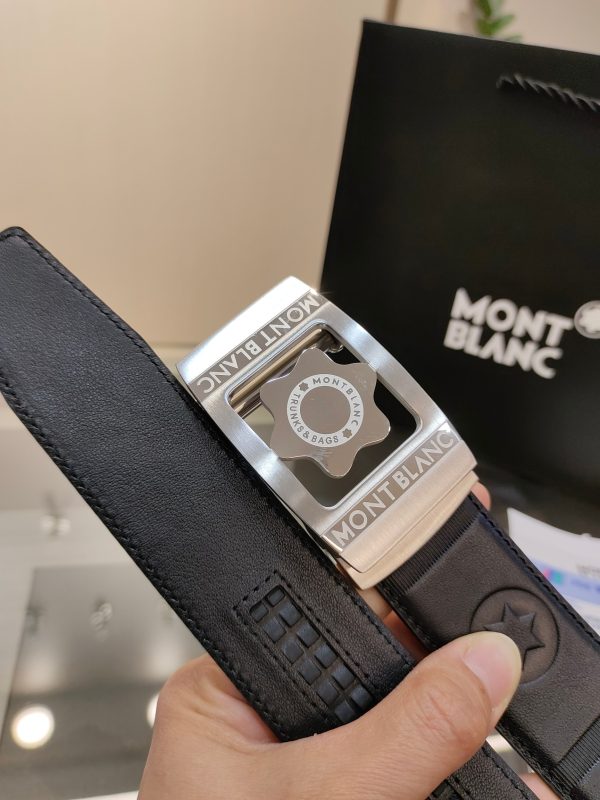 Montblanc. Đàn ông tự động đeo