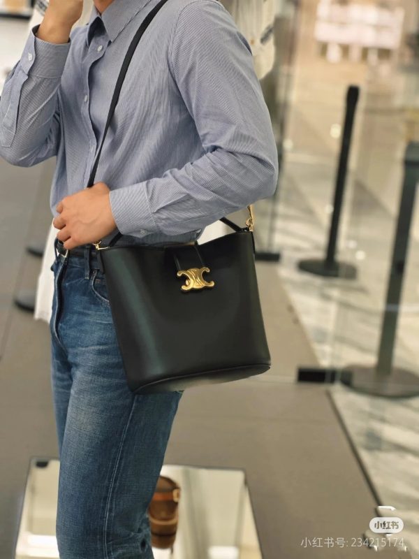 CELINE túi xách đen có thể mang theo