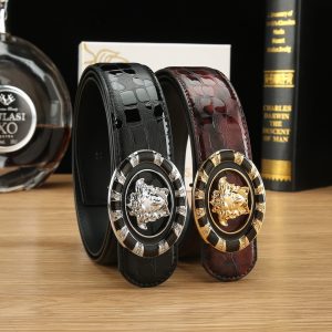 Cái nút thép không gỉ cao cấp Versace, rộng 3.8cm, được trang bị da bò hai mặt nhập khẩu từ Ý