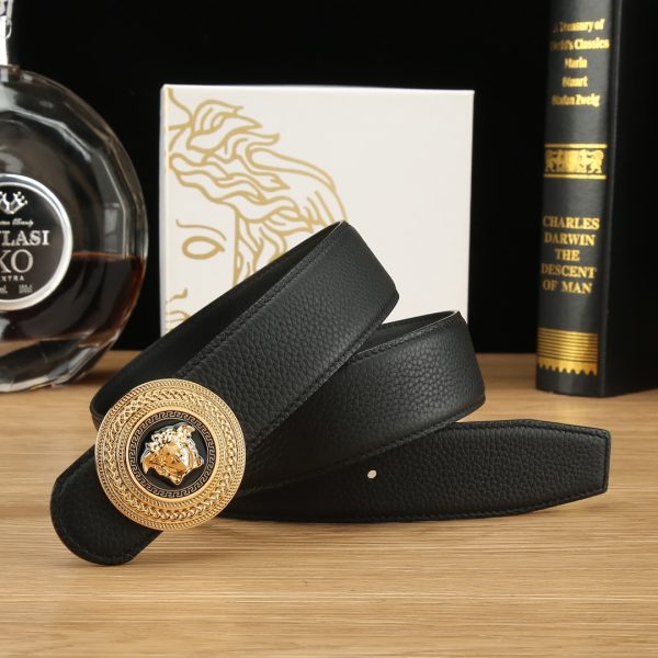 Cái nút thép không gỉ cao cấp Versace, rộng 3.8cm, được trang bị da bò hai mặt nhập khẩu từ Ý