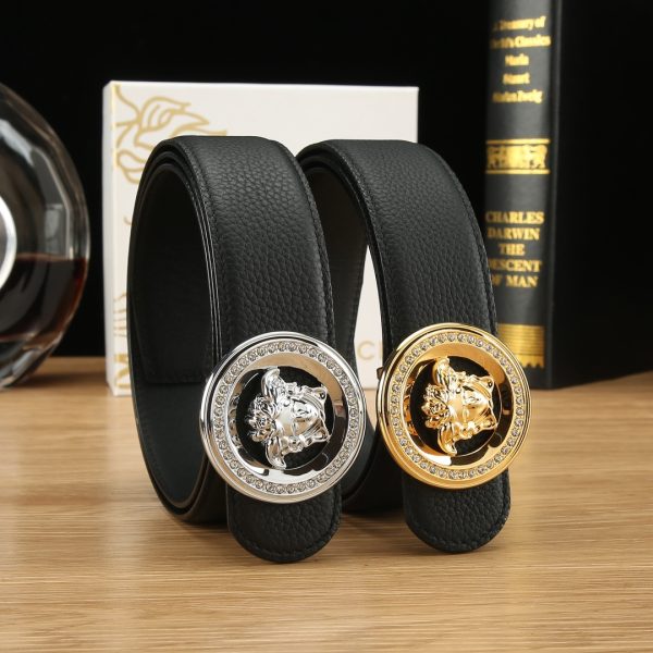 Cái nút thép không gỉ cao cấp Versace, rộng 3.8cm, được trang bị da bò hai mặt nhập khẩu từ Ý