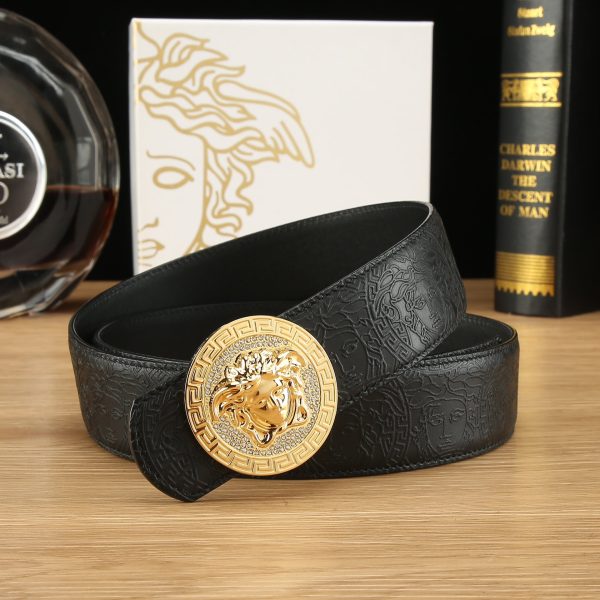 Cái nút thép không gỉ cao cấp Versace, rộng 3.8cm, được trang bị da bò hai mặt nhập khẩu từ Ý