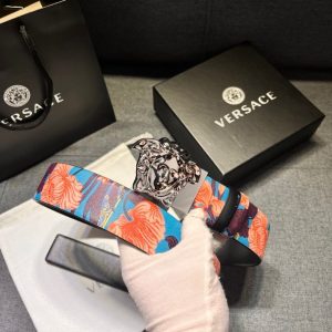 Versace Chiều rộng 4.0cm, dây lưng hai mặt này có hai cách đeo