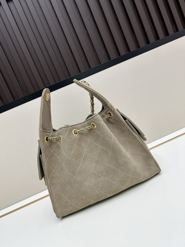 Chanel 25C Hippie, da bò Hobo