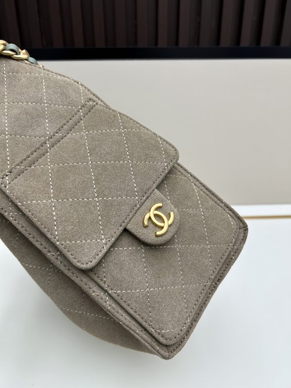 Chanel 25C Hippie, da bò Hobo