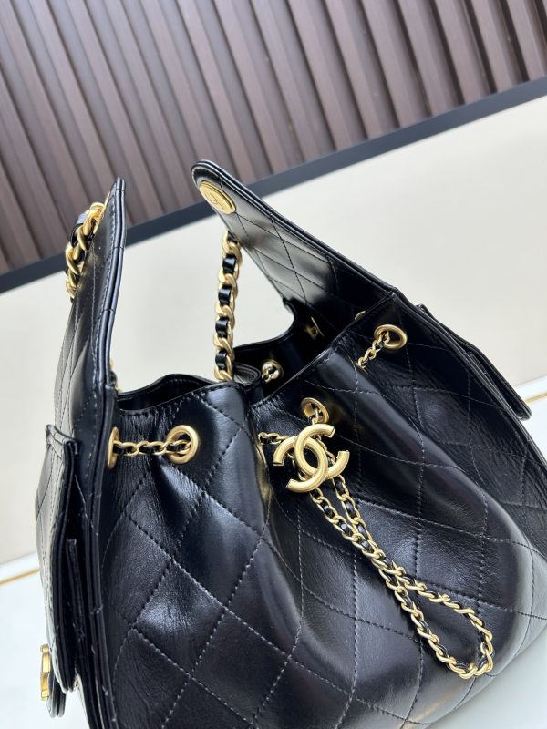 Chanel 25C Hippie, da bò Hobo