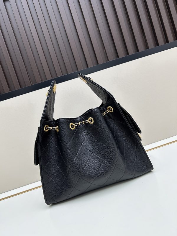 Chanel 25C Hippie, da bò Hobo