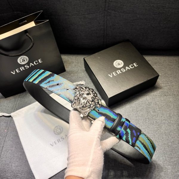 Versace Chiều rộng 4.0cm, dây lưng hai mặt này có hai cách đeo