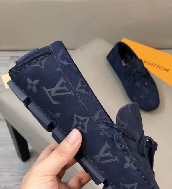 Đậu đậu nành Louis Vuitton, người đàn ông