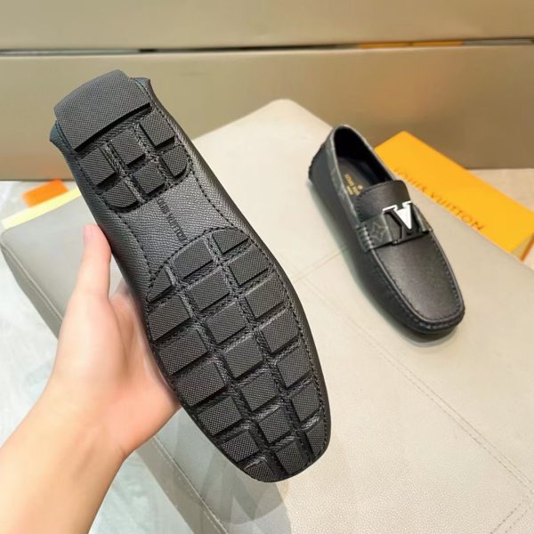 Louis Vuitton, đậu, giày, vải thiều, trong một con bò đen