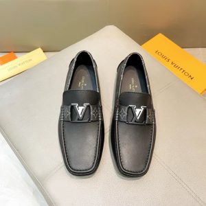 Louis Vuitton, đậu, giày, vải thiều, trong một con bò đen