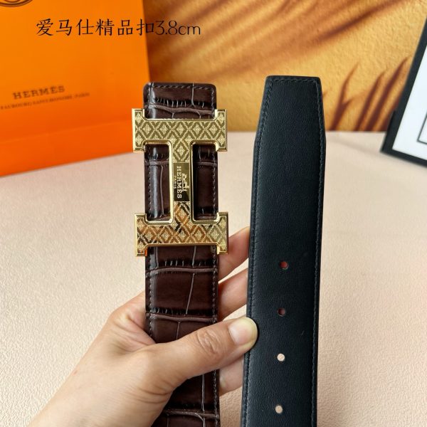 Hermès chiều rộng 3.8cm nhập khẩu bản gốc hai mặt da vải thiều mang theo