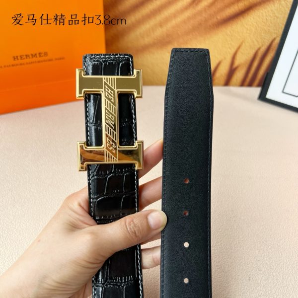 Hermès chiều rộng 3.8cm nhập khẩu bản gốc hai mặt da vải thiều mang theo