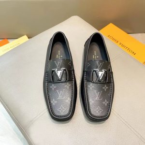 Louis Vuitton, đậu, giày, vải thiều, trong một con bò đen