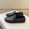 Đậu đậu, giày Louis Vuitton, người đàn ông