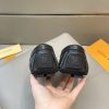 Đậu đậu, giày Louis Vuitton, người đàn ông