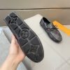 Đậu đậu, giày Louis Vuitton, người đàn ông