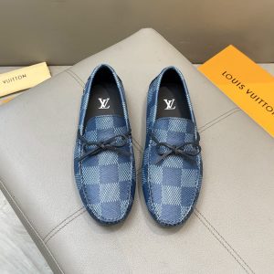 Đậu đậu, giày Louis Vuitton, người đàn ông