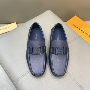 Đậu đậu, giày Louis Vuitton, người đàn ông