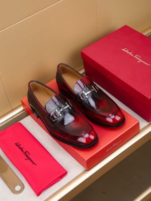 Ferragamo, giày thời trang, sáp, nước bò nhuộm