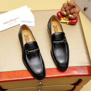 Ferragamo, giày thời trang, sáp, nước bò nhuộm