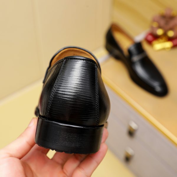 Ferragamo, giày thời trang, sáp, nước bò nhuộm