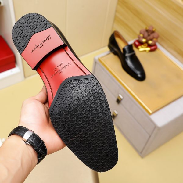 Ferragamo, giày thời trang, sáp, nước bò nhuộm