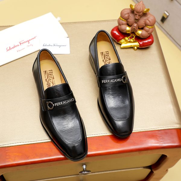 Ferragamo, giày thời trang, sáp, nước bò nhuộm