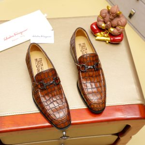 Ferragamo, giày thời trang, sáp, nước bò nhuộm