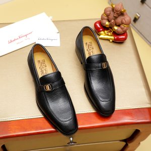 Ferragamo, giày thời trang, sáp, nước bò nhuộm