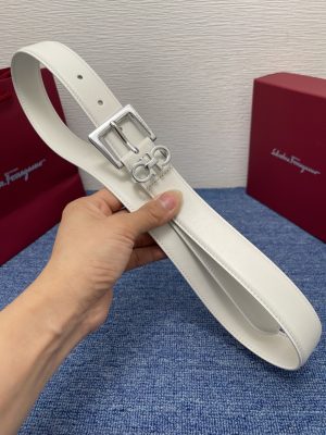 Ferragamo cài dây đai phụ nữ Chọn vật liệu cao cấp, da mềm mại và thân thiện